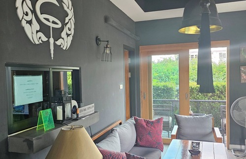 Thung Song Hong Hotel | The Lantern Suites
