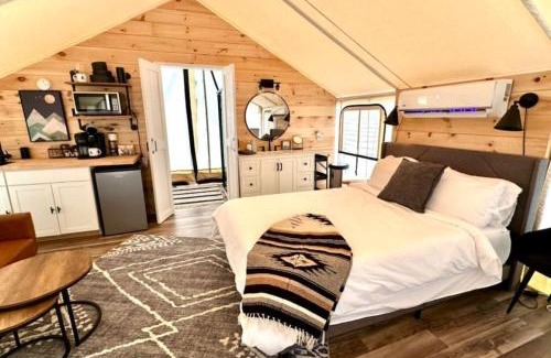 Cadiz Otro | The Laredo, Luxury Safari Tent