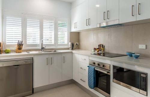 Palm Cove Villa | The Last Resort Villa 1