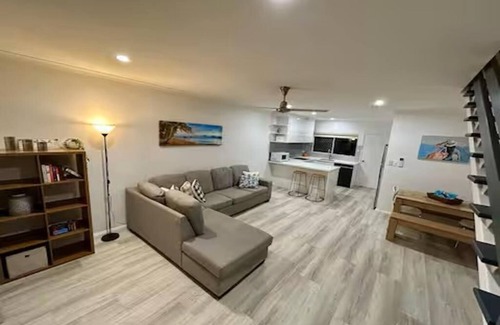 Trinity Beach Casa | The Lazy Break at Trinity 400m from the beach with great of bars and restaurants
