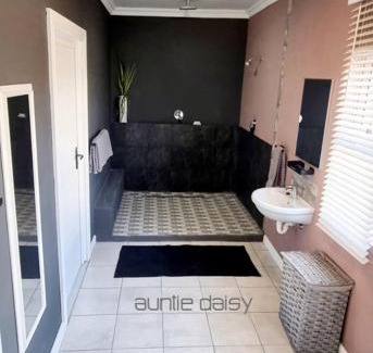 St. Helena Bay Apartamento | The Lazy Daisies