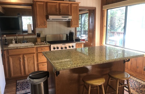 West Village Cabina | The Lazy Lady. A cozy cabin retreat with beautiful views close to town.