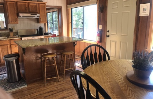 West Village Cabina | The Lazy Lady. A cozy cabin retreat with beautiful views close to town.