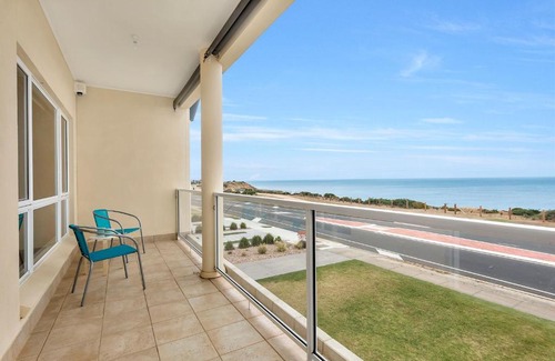 Aldinga Beach Casa | The Leafy Dragon