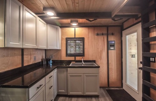 Seward Cabina | The Ledge at Granite Point