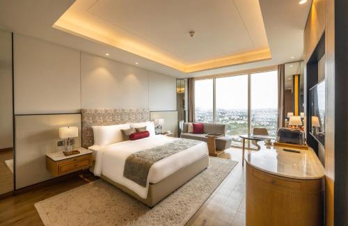 Bengaluru Hotel | The Leela Bhartiya City Bengaluru