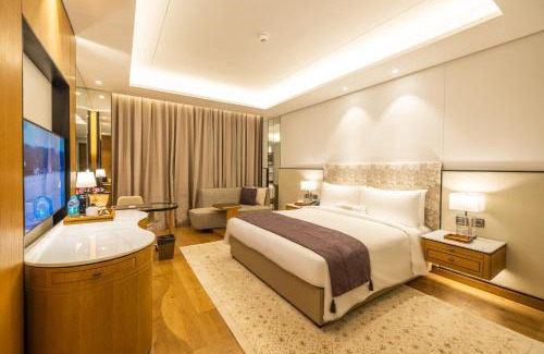 Bengaluru Hotel | The Leela Bhartiya City Bengaluru