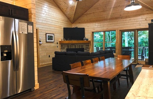 Logan Cabina | The Legacy - Hot tub, fire pit, game room & private playground