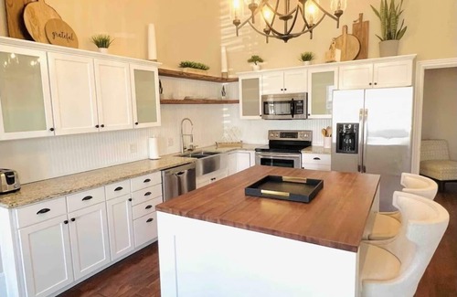Campbellsville Casa | The Legacy on Lebanon Ave!
