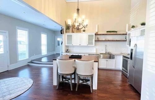 Campbellsville Casa | The Legacy on Lebanon Ave!