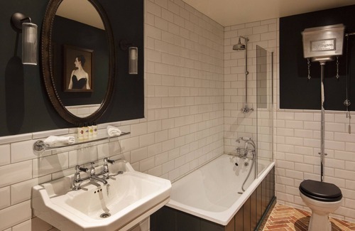 Chiddingstone Hoath Hotel | The Leicester Arms Country Inn