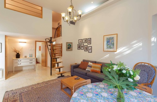 Emek Refaim Apartamento | La mejor ubicación: apartamentos de vacaciones con servicio en la colonia alemana, limpios y cómodos
