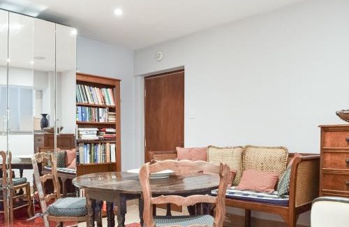 Wooburn Moor Casa | The Library Suite