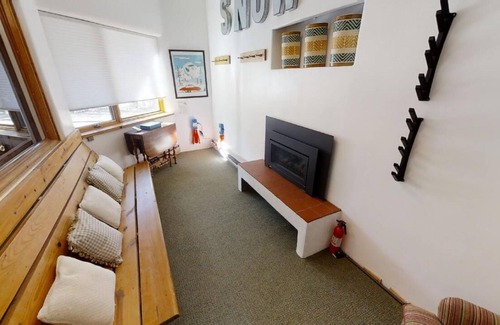 Taos Ski Valley Casa | The Lift Haus - Taos Ski Valley - New Property! - Elevator - Breathtaking Views