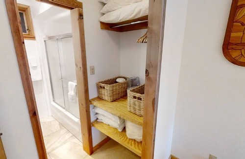 Taos Ski Valley Casa | The Lift Haus - Taos Ski Valley - New Property! - Elevator - Breathtaking Views