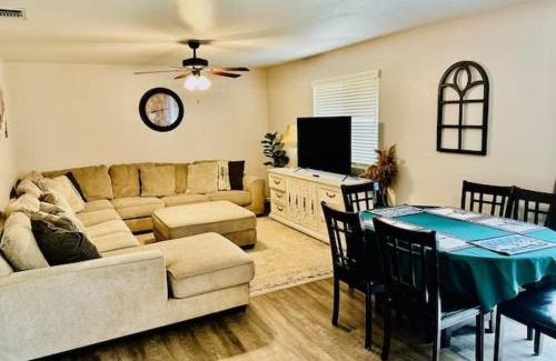 Yosemite Lakes Casa | The Lighthouse Pet Friendly Hot Tub BBQ Sleeps 11