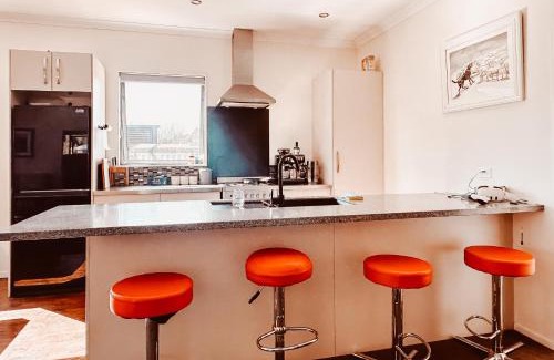 Hokitika Casa | The Lilly Pad - Hokitika