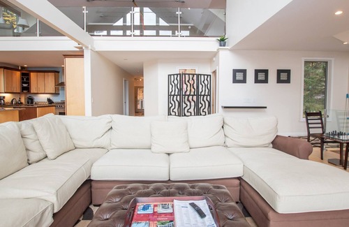 Interlaken Casa | The Lily Pad: Absolutely Stunning Cayuga Lake House!