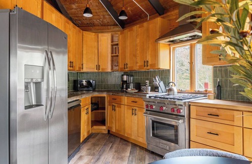 Elka Park Cabina | The Lily Pad - Hunter, NY Roundhouse in the heart of the Catskill Mountains