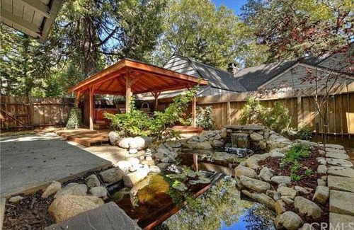 Cedar Glen Casa | The Lily Pond Cottage, Lake Arrowhead, CA