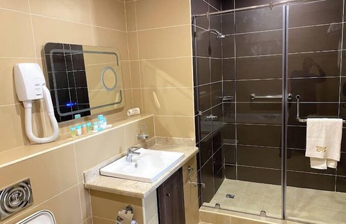 Port Harcourt Hotel | The Limewood Hotel
