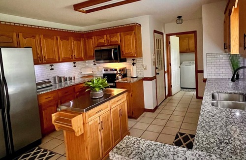 Boger City Casa | The Lincolnton Bungalow! Just 15 minutes from Lake Norman.