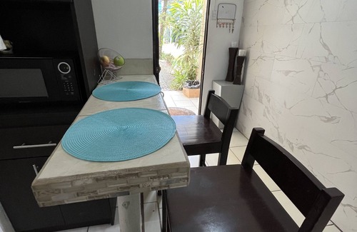 Santa Ana Apartamento | The Lindora Studio, 1 bedroom home with pool