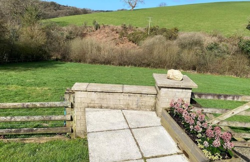 Hele Casa | The Linhay at Hewish Mill