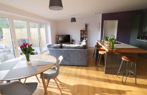 Tiverton Cabaña | THE LINHAY, family friendly, luxury holiday cottage in Tiverton