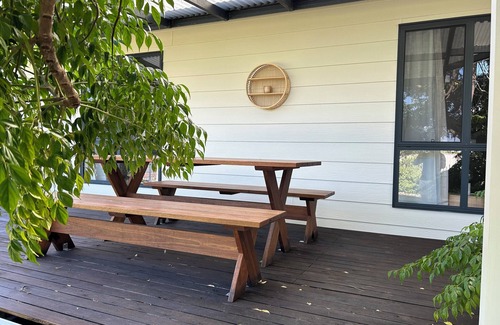 Port Willunga Casa | The Little Beach Retreat- 1 street from the Sea