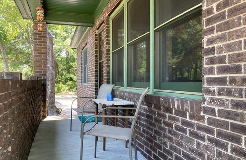 Murrells Inlet Casa | The Little Brick Cottage