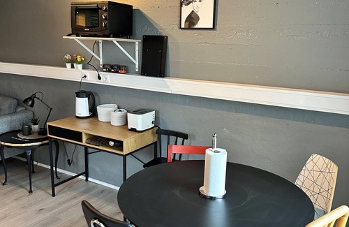 Innri-Njarthvik Apartamento | The Little Guesthouse Downtown - A beautiful family studio
