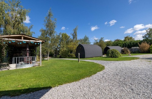York Alquiler De RV | Yurt-Baño compartido