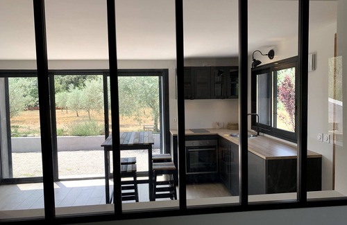 Aix-en-Provence Casa | The Little House in the Olive Trees