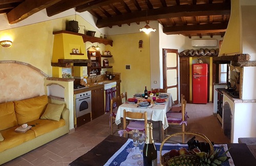 Castiglion Fosco Casa | LA CASETTA EN LA MADERA