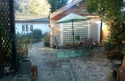 Hull Casa | The LITTLE HOUSE in HULL