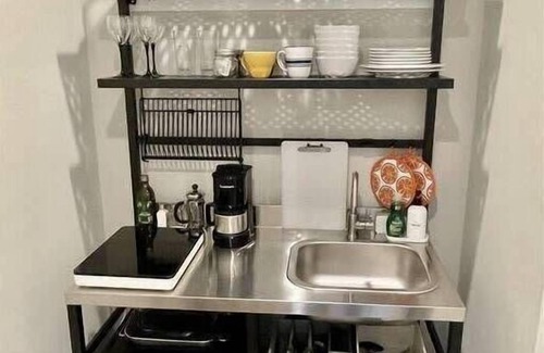 Brookland Apartamento | The Little Nest! Charming Brookland Guest Suite+ Parking!