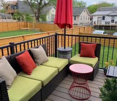 Brookland Apartamento | The Little Nest Charming Brookland Parking