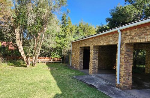 Nature's Valley Apartamento | The Little Otter Room in Natures Valley