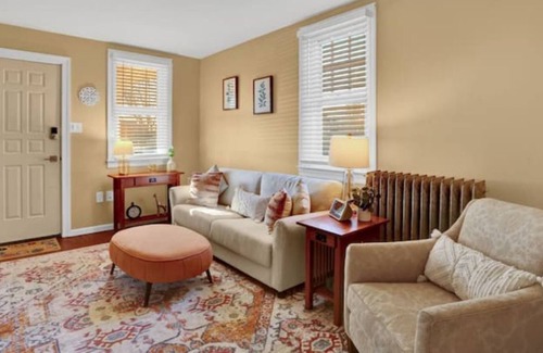 Kenhorst Casa | The Little Red Cottage!