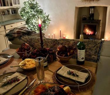 Bryncethin Casa | The Little Welsh Cottage