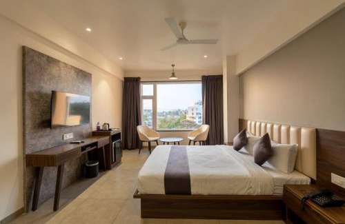 Kolhapur Hotel | The Living Hub Business Hotel, Kolhapur