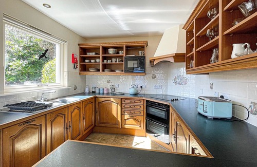 Lewiston Cabaña | 1 bedroom accommodation in Brackla, near Inverness
