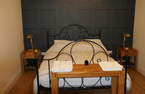 East Harling Apartamento | The Lodge - 2 acres of garden with hot tub and fire pit and BBQ
