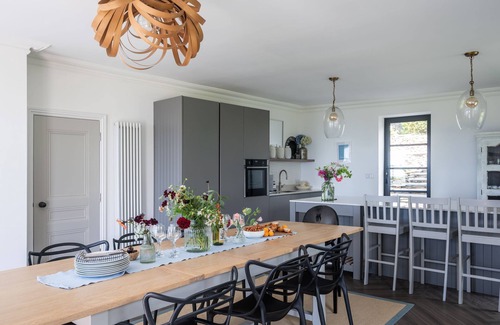Strete Casa | The Lodge - a luxury waterside holiday home just moments from the beach