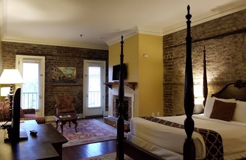 French Quarter Complejo | The Lodge Alley Inn en el corazón de Charleston!