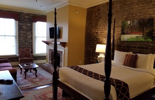 French Quarter Complejo | The Lodge Alley Inn en el corazón de Charleston!