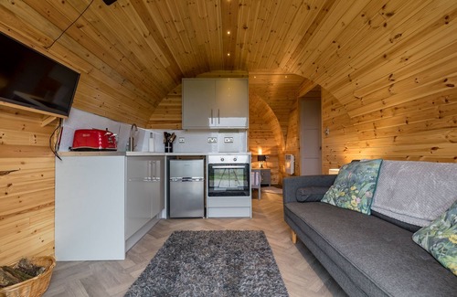 Leek Cabina | The Lodge at Brambles Farm