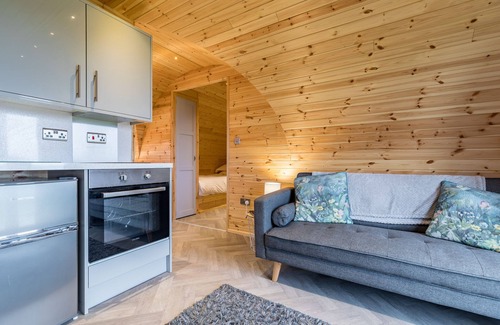 Leek Cabina | The Lodge at Brambles Farm