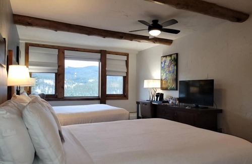 Baldy Mountain Hotel | The Lodge at Breckenridge